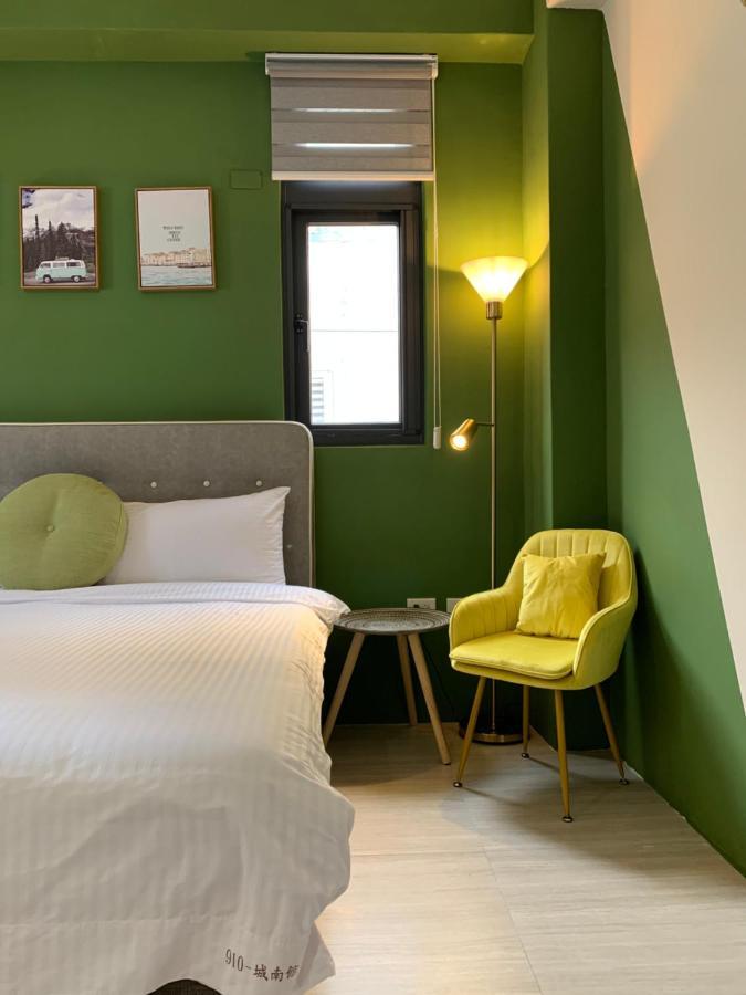 910 Hostel 城南館-自助入住 Yuli Eksteriør bilde