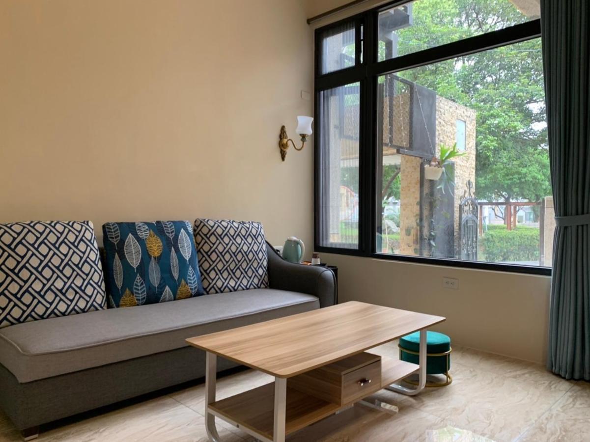 910 Hostel 城南館-自助入住 Yuli Eksteriør bilde